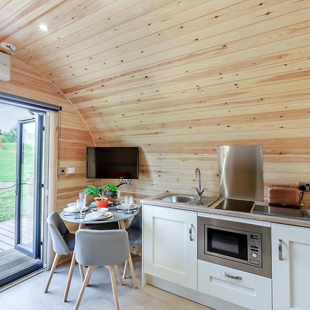 Chestnut-Uk36261 Villa Llanfair Caereinion Dış mekan fotoğraf